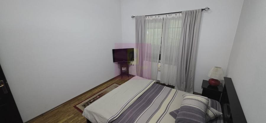 Casă cu 5 camere în Central