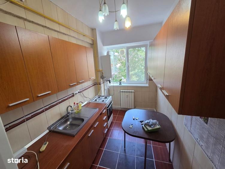 Inchiriez Apartament 2 camere str Babadag Zona foarte Buna - 7