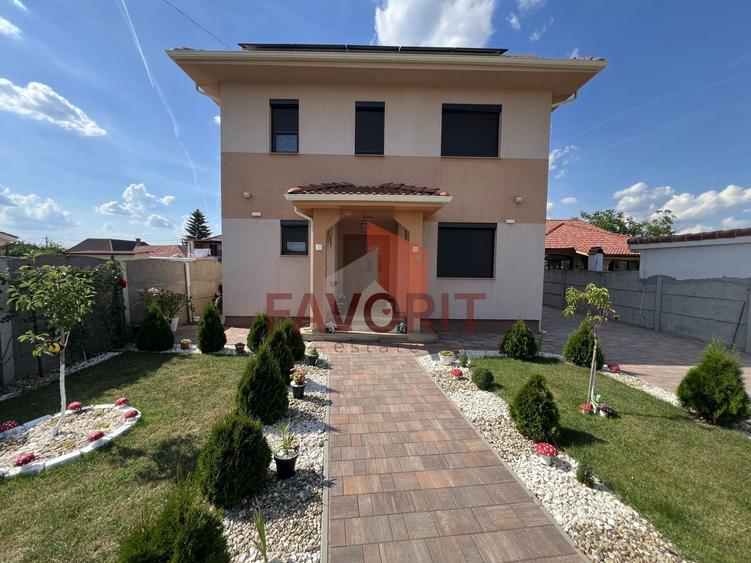 Casă individuală cu 5 camere cu Canalizare în Plopi