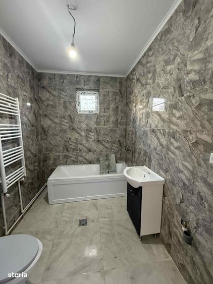Casă cu 3 camere cu Teren 300 Mp în Lumina