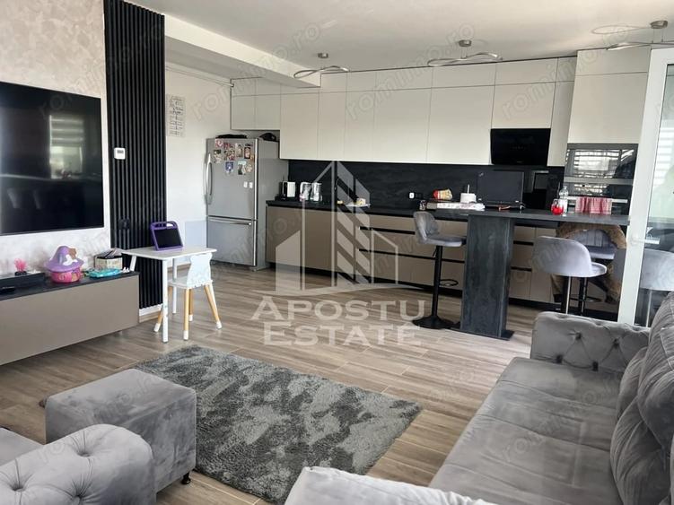 Apartament cu 3 camere decomandat în Giarmata