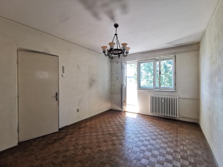 Apartament cu 2 camere semidecomandat în City Park Mall