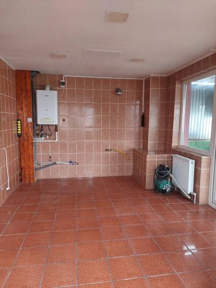 Casă individuală cu 5 camere cu Teren 1360 Mp în Dascălu