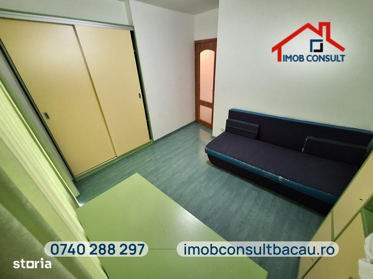 Apartament cu 3 camere decomandat în Narcisa