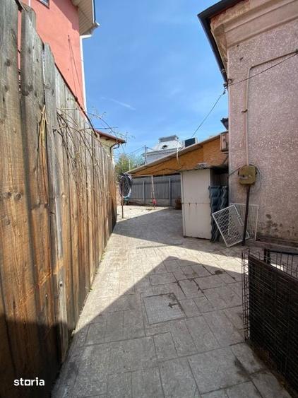 Spațiu comercial, de 165 mp, în Central