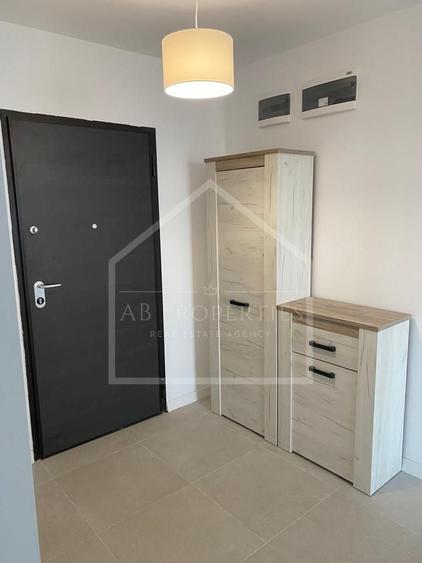 Apartament cu 2 camere decomandat, mobilat în Sisești