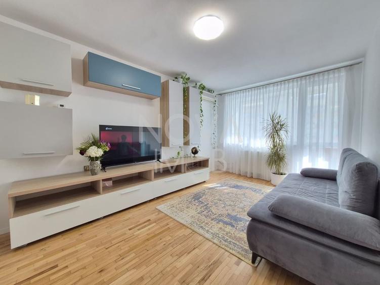 Apartament cu 2 camere decomandat în Mihai Viteazul