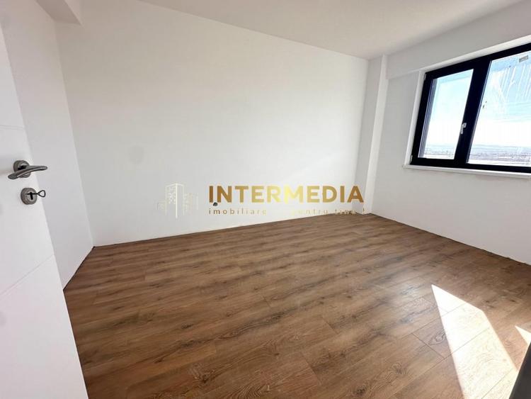 Apartament cu 3 camere în Cetate