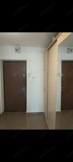 Garsonieră decomandată în Vitan