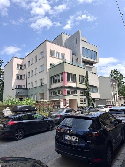 Birou, de 1,000 mp, în Dorobanți