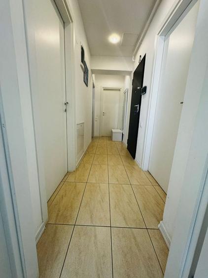 Apartament cu 3 camere decomandat în Ștefăneștii de Jos