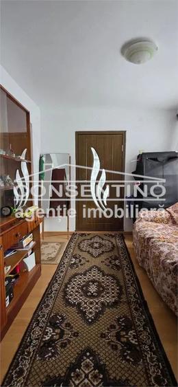 Casă cu 3 camere cu Teren 1439 Mp în Movila Banului