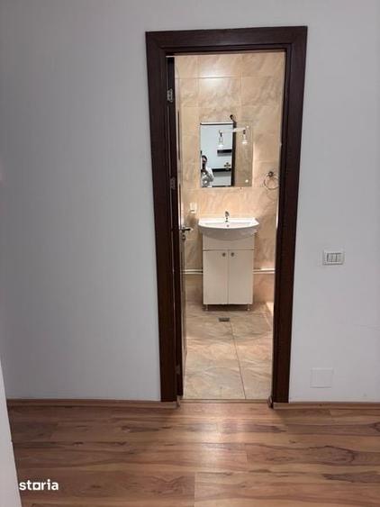 Garsonieră decomandată în Central