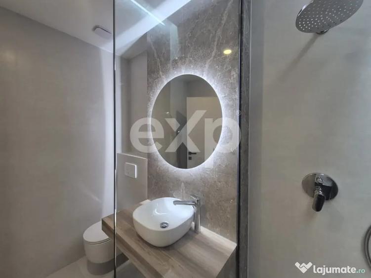 Apartament cu 4 camere decomandat în Central