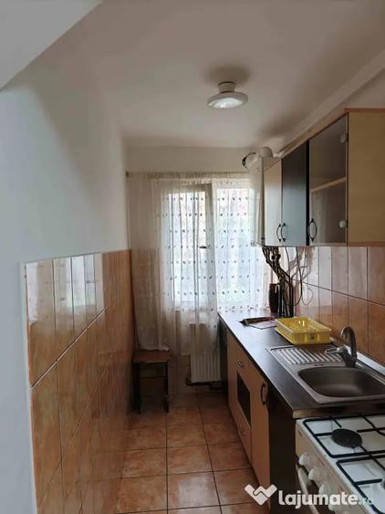 Apartament cu 2 camere semidecomandat în Olari