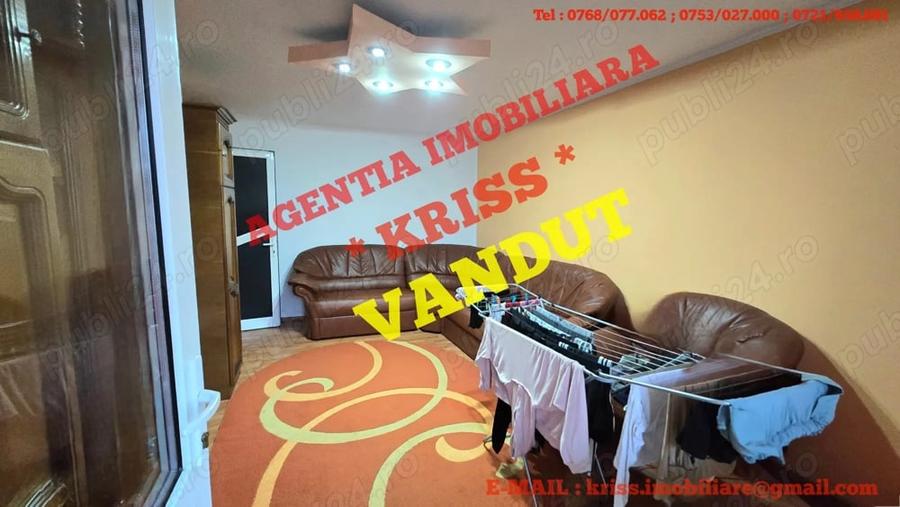 Apartament cu 4 camere decomandat în Găvana