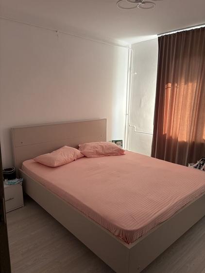 Apartament cu 2 camere decomandat în Exterior Vest