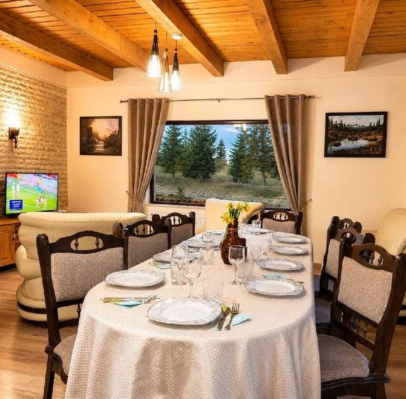 Casă cu Teren 1260 Mp în Beliș