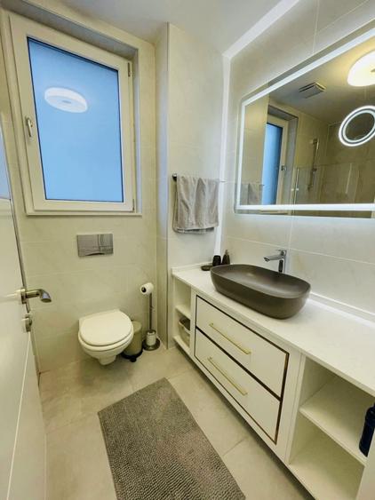 Apartament cu 2 camere semidecomandat, mobilat în Floreasca