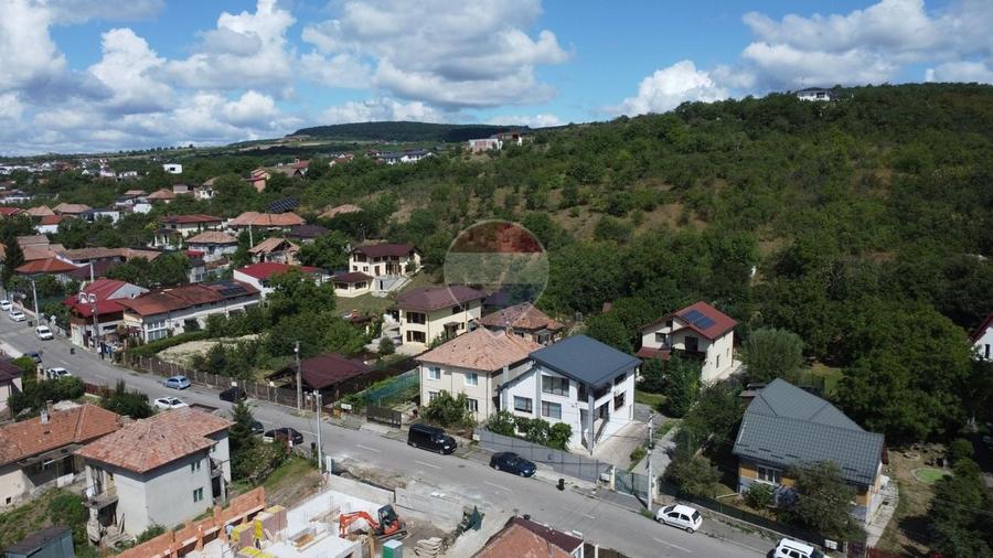 Teren Construcții intravilan de 3308 mp, în Dâmbul Rotund