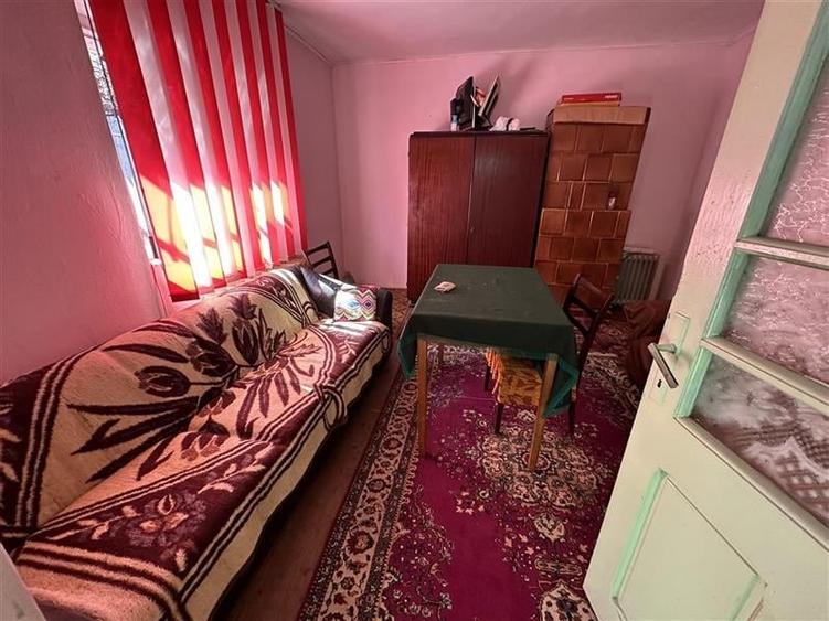 Casă individuală cu 3 camere cu Teren 969 Mp în Sud