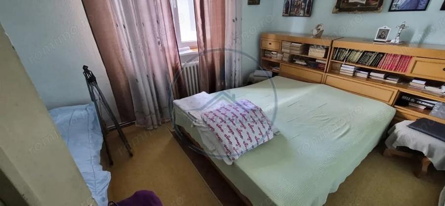Apartament cu 3 camere decomandat în Decebal