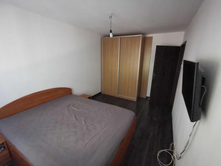 Garsonieră decomandată în Brâncoveanu