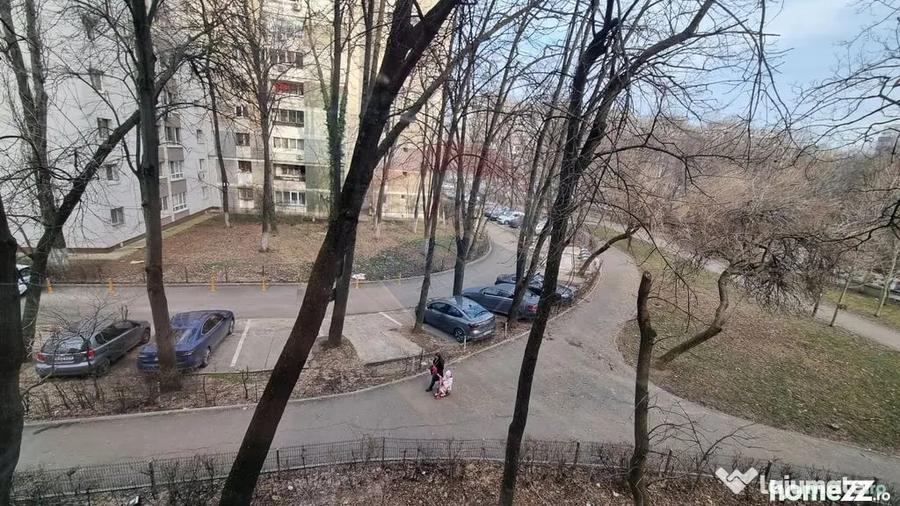 Apartament cu 2 camere semidecomandat în Timișoara