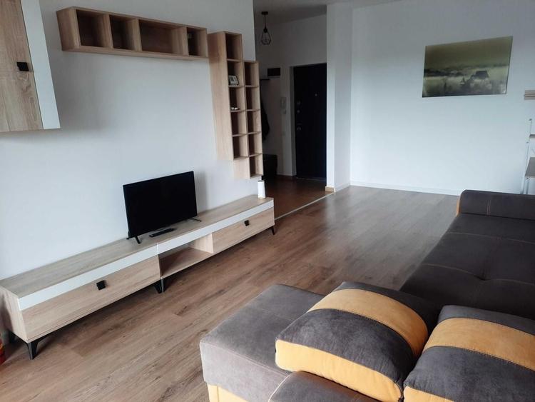 Apartament cu 2 camere decomandat, mobilat în Mihai Bravu