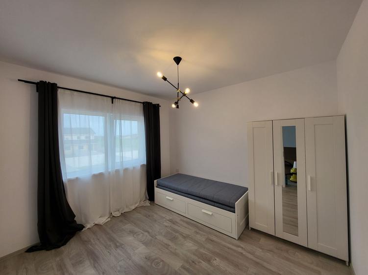 Casă cu 3 camere cu Teren 300 Mp în Moșnița Nouă