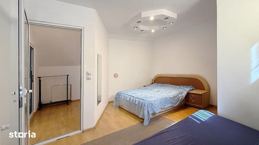 Apartament cu 3 camere în Schei