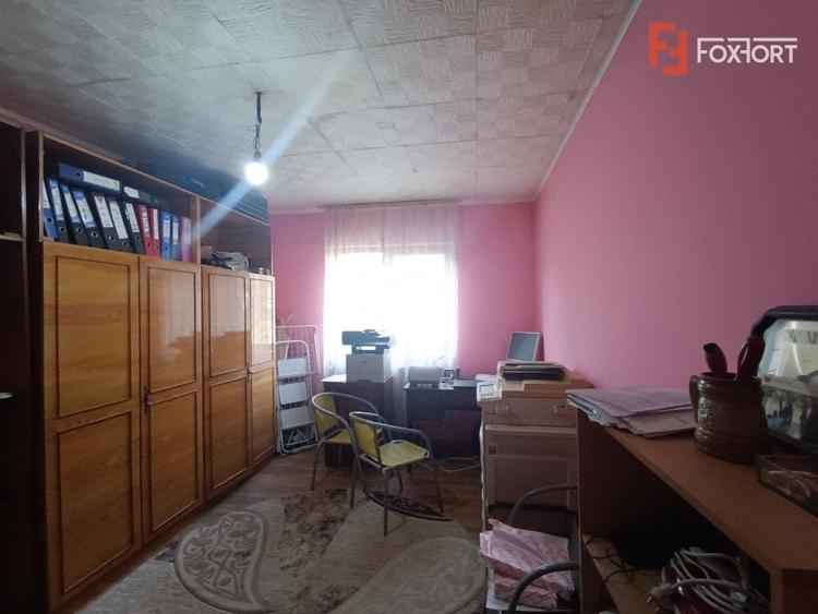Casă individuală cu 4 camere cu Canalizare în Urseni