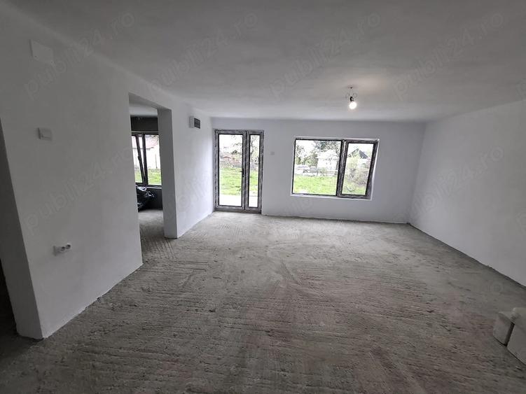 Casă cu 3 camere cu Teren 660 Mp în Tătărani