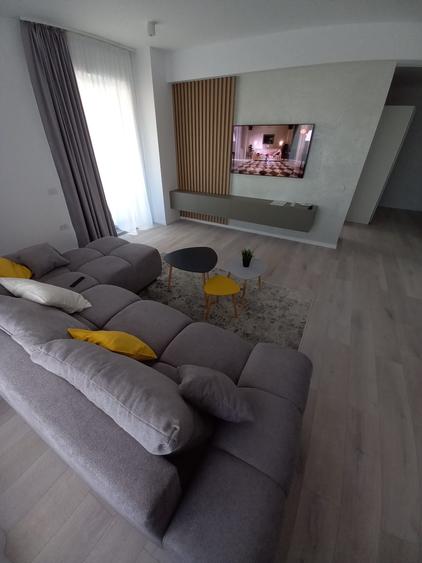 Apartament cu 2 camere, mobilat în Tomis Nord