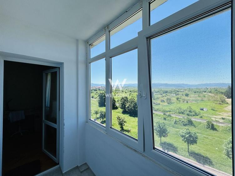 Apartament cu 3 camere decomandat în Ștrand