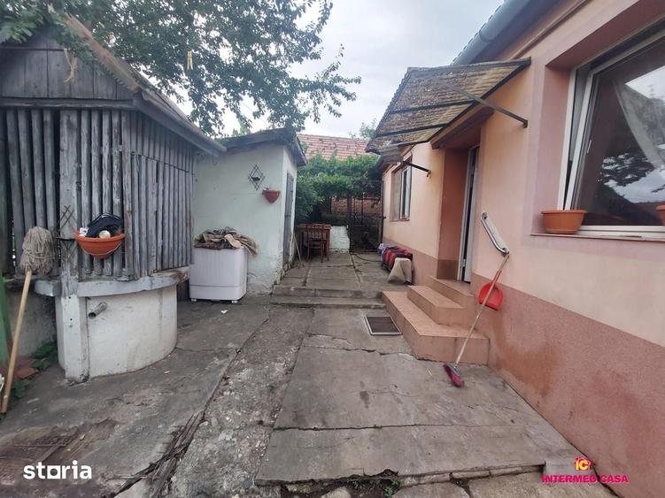 Casă cu 2 camere cu Teren 500 Mp în Șura Mare