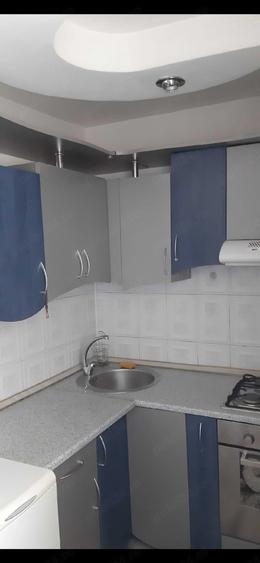 Garsonieră decomandată în Tractorul