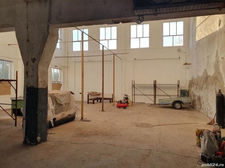 Spațiu comercial, de 1,400 mp, în Industrială