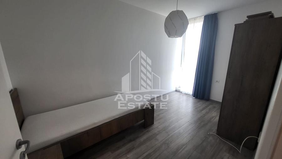 Apartament cu 3 camere decomandat, mobilat în Lipovei