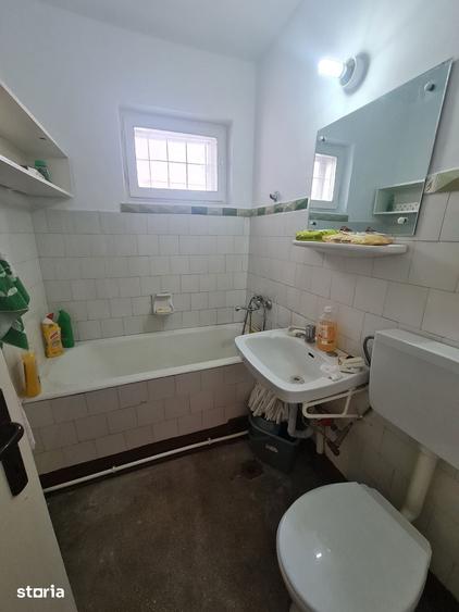 Apartament cu 2 camere semidecomandat în Obor