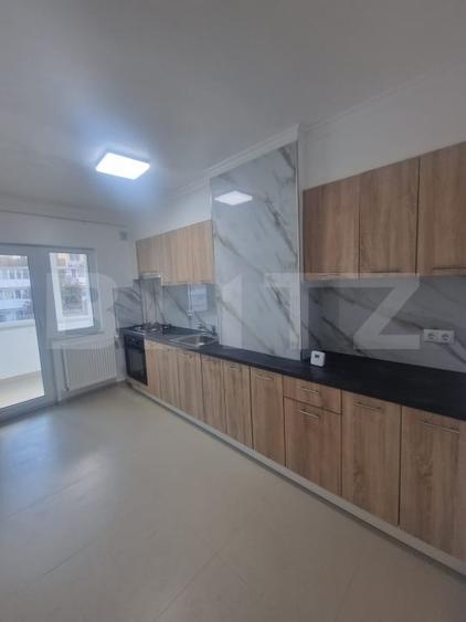 Apartament cu 3 camere decomandat, mobilat în George Enescu