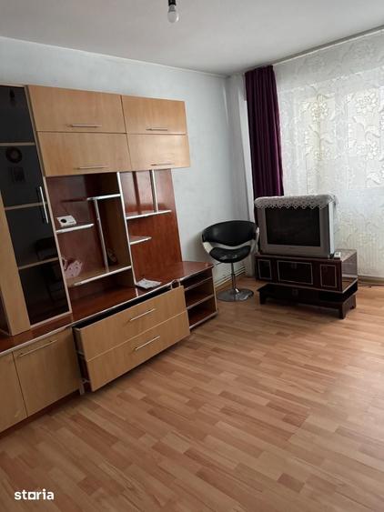 Apartament cu 2 camere în Micro 13