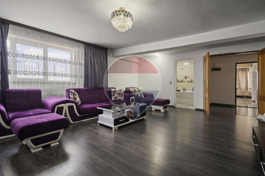 Casă individuală cu 14 camere cu Teren 457 Mp în Rahova