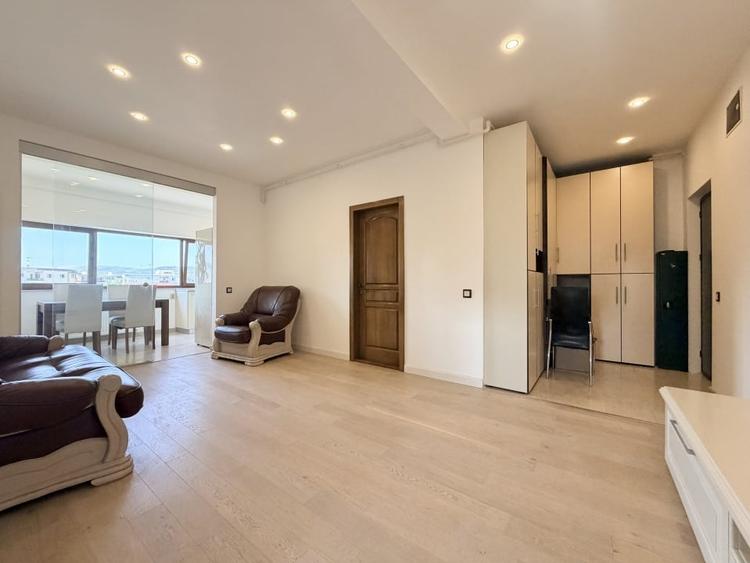 Inchiriere Apartament 3 camere, zona The Office, optional parcare - 13