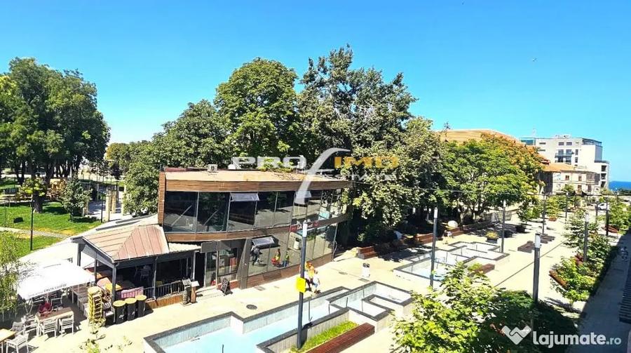 Apartament cu 6 camere decomandat în Central