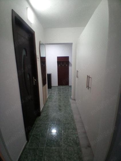 Apartament cu 2 camere decomandat în B-dul București
