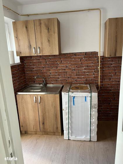 Apartament cu 3 camere decomandat în George Enescu