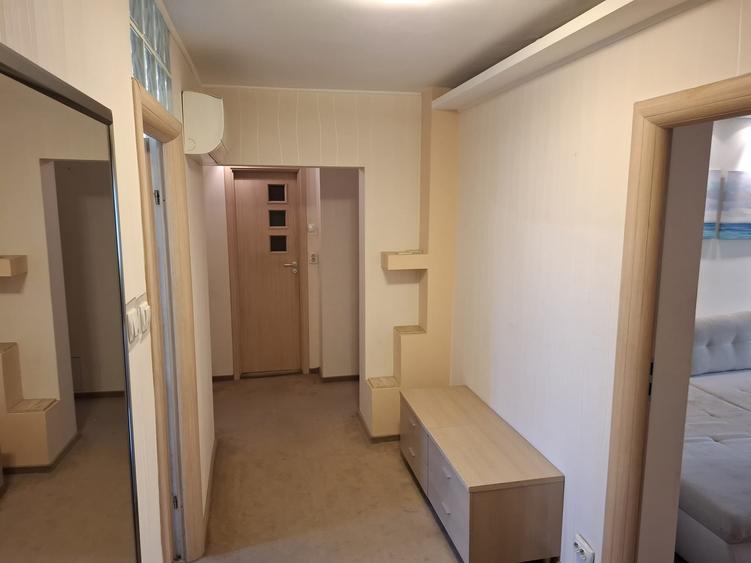 Apartament cu 3 camere decomandat în Virtuții