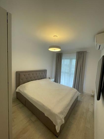 Apartament cu 3 camere decomandat, mobilat în P-ta Presei Libere