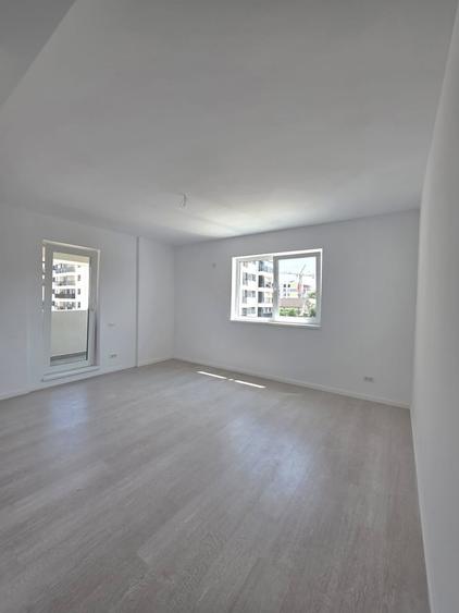 Apartament 2 camere de vanzare Platinum Residence sector 4 - 15